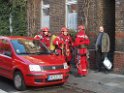 Einsatz Feuerwehr SEK Polizei Koeln Nippes Merheimerstr P020